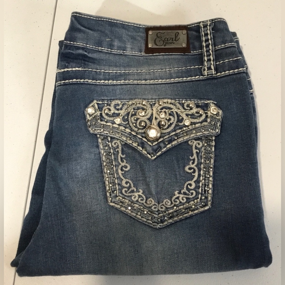 Earl Jeans Dark Blue Embellished Bermudas size 9